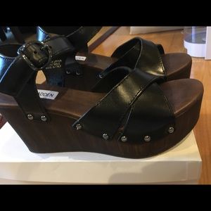 NWT Steve madden olivia black leather wedges size 7